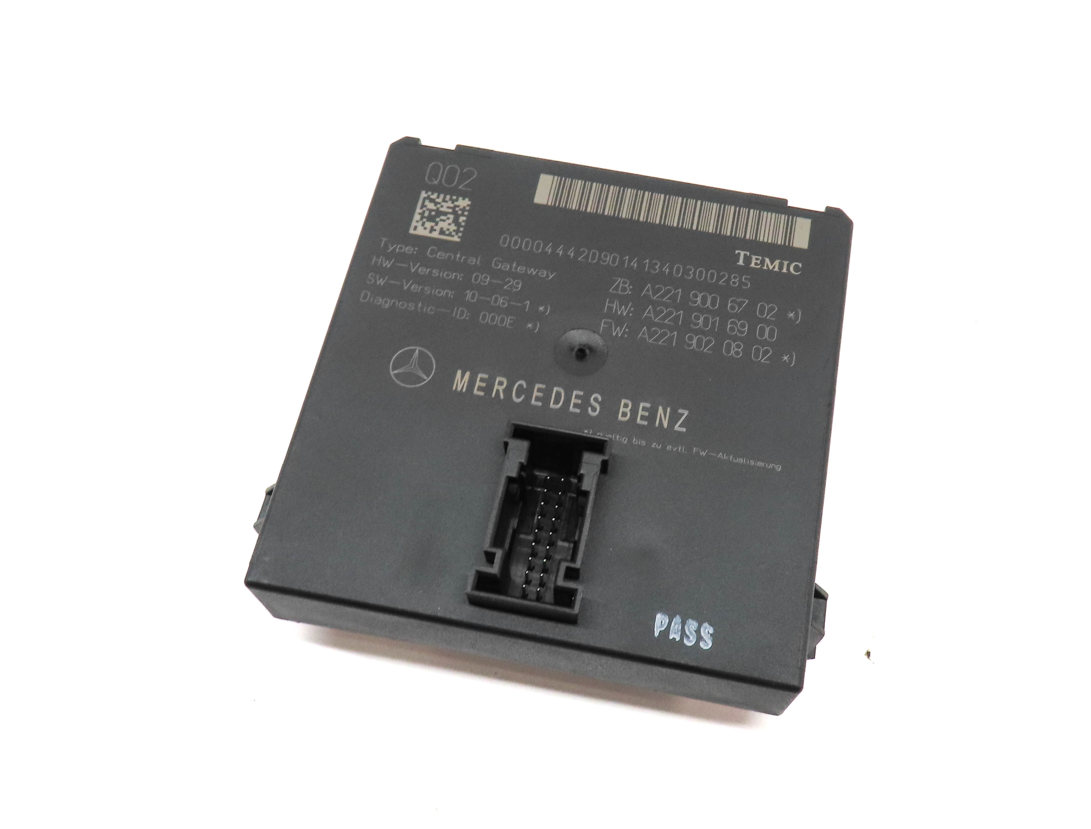 2013 MERCEDES S550 (W221) CENTRAL GATEWAY GATE WAY CONTROL MODULE — exact item pictured